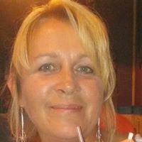 Debra Queen Photo 9