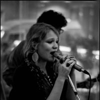 Jane Allen Photo 17