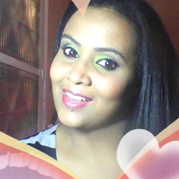 Angela Correia Photo 9