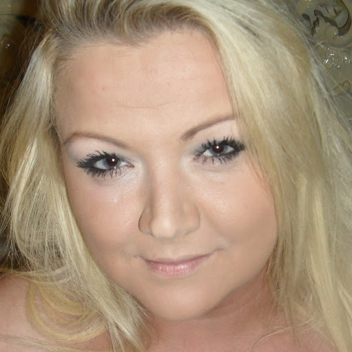 Lisa Exley Photo 10