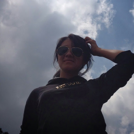 Jenny Ballesteros Photo 16