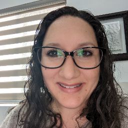 Berenice Robles Photo 24