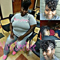 Dee Young Photo 13