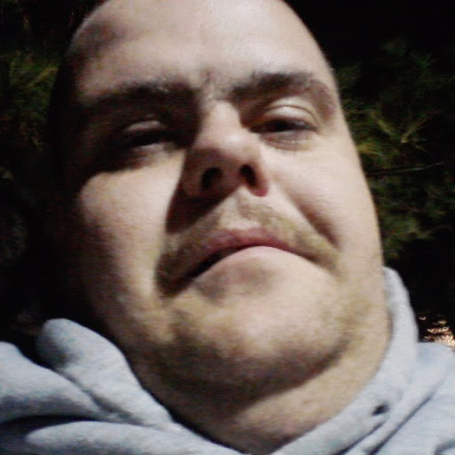 Nicholas Howell Photo 29