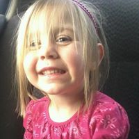 Holly Nicholas Photo 17