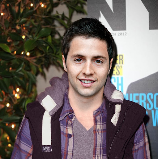 Nicolas Johnson Photo 10