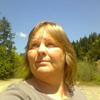 Leah Sayers Photo 1