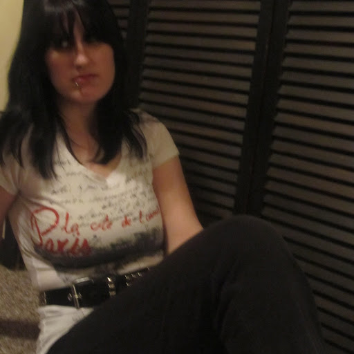 Heather Briggs Photo 36