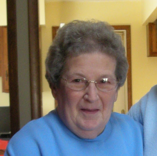 Marilyn Weaver Photo 29
