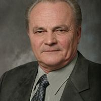 Bruce Malcolm Photo 28