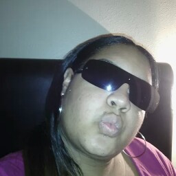 Nicole Mays Photo 7