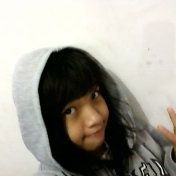 Laura Wang Photo 32