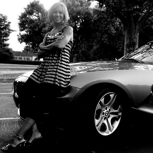 Amy Mitchell Photo 50