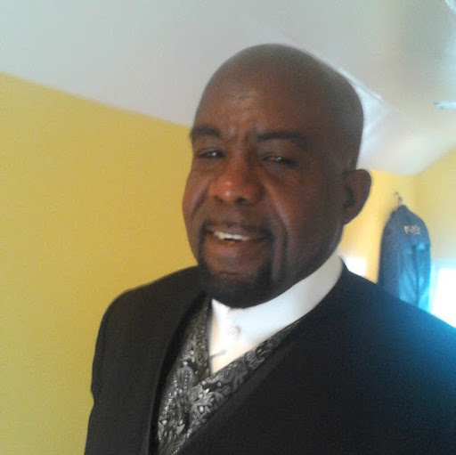 Lloyd Charles Photo 7