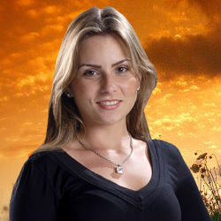 Victoria Snyder Photo 24