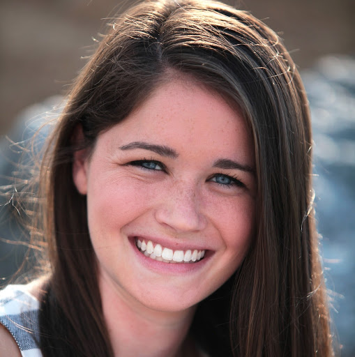 Emily Foster Photo 49