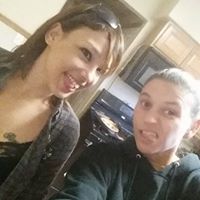 Amanda Reynolds Photo 14