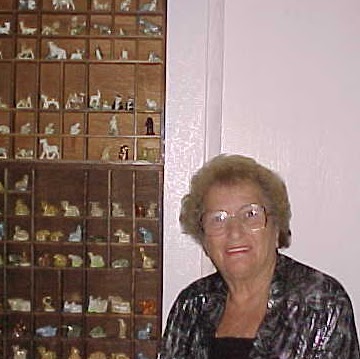 Betty Robbins Photo 2