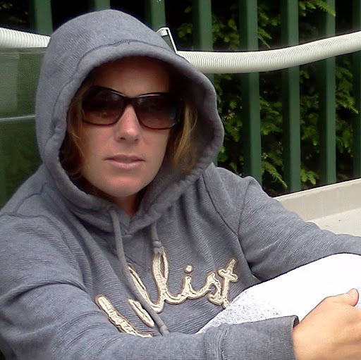 Sara Watkins Photo 22