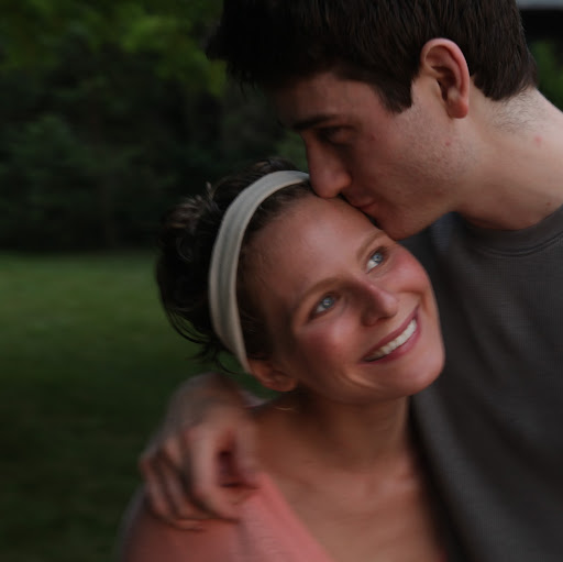 Elizabeth Morris Photo 42
