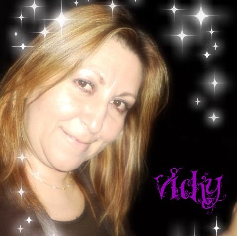 Victoria Lopez Photo 5