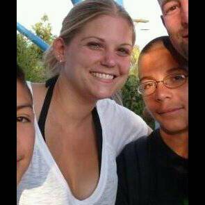 Melissa Barnett Photo 34