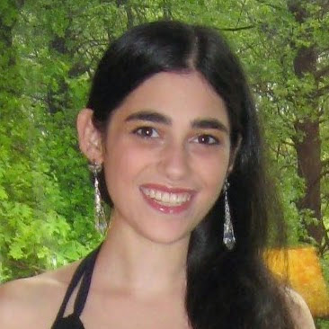Julia Bennett Photo 8