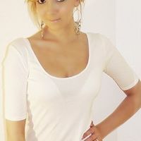 Emily Drake Photo 28