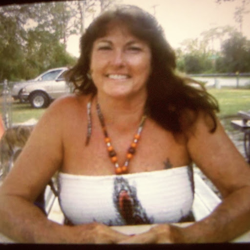 Carolyn Poole Photo 35