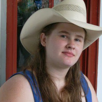 April Waldrop Photo 32