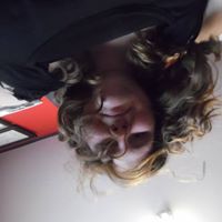 April Wilkinson Photo 14