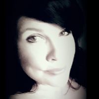 Liz Barrett Photo 9
