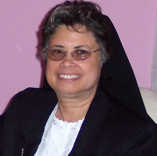 Alicia Costa Photo 5