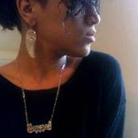Erika Jones Photo 8