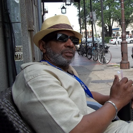 Ronald Thompson Photo 51
