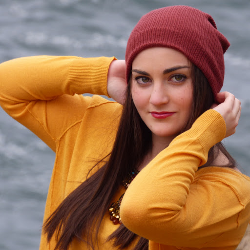 Raquel Diego Photo 6