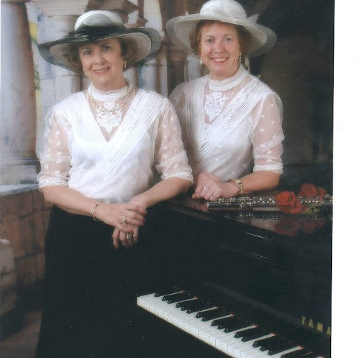 Nancy Gordon Photo 32