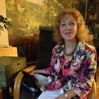 Lori Davidson Photo 37