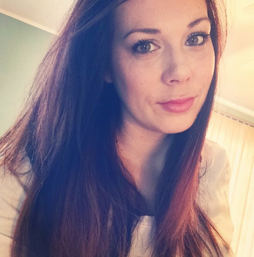 Catherine Hamel Photo 18