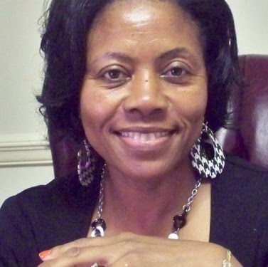 Brenda Garrett Photo 24