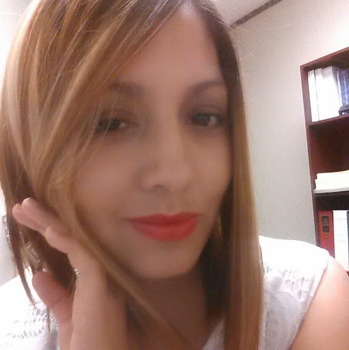 Linda Garcia Photo 42