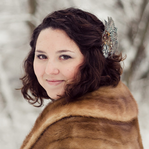Amanda Aucoin Photo 9