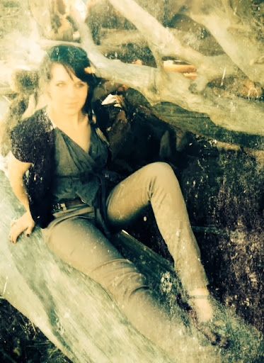 Victoria Erickson Photo 7
