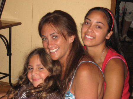 Jacqueline Hernandez Photo 6
