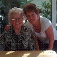 Sandra Rennie Photo 24