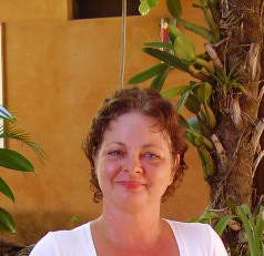 Rebecca Eaton Photo 27