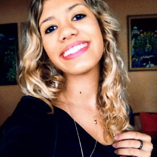 Stephanie Macedo Photo 24