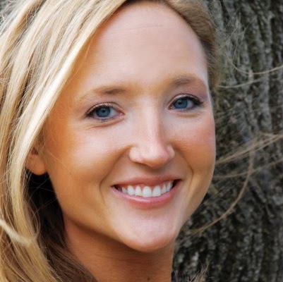 Jennifer Hirst Photo 31
