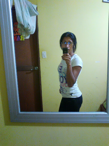 Karla Maradiaga Photo 4
