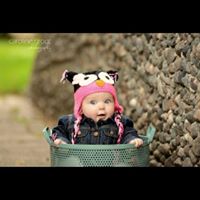 Louise Spring Photo 14